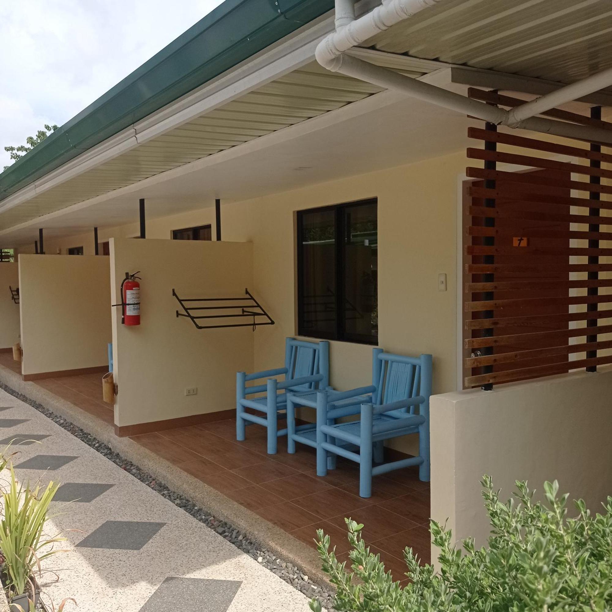 Midnite Inn Panglao Værelse billede