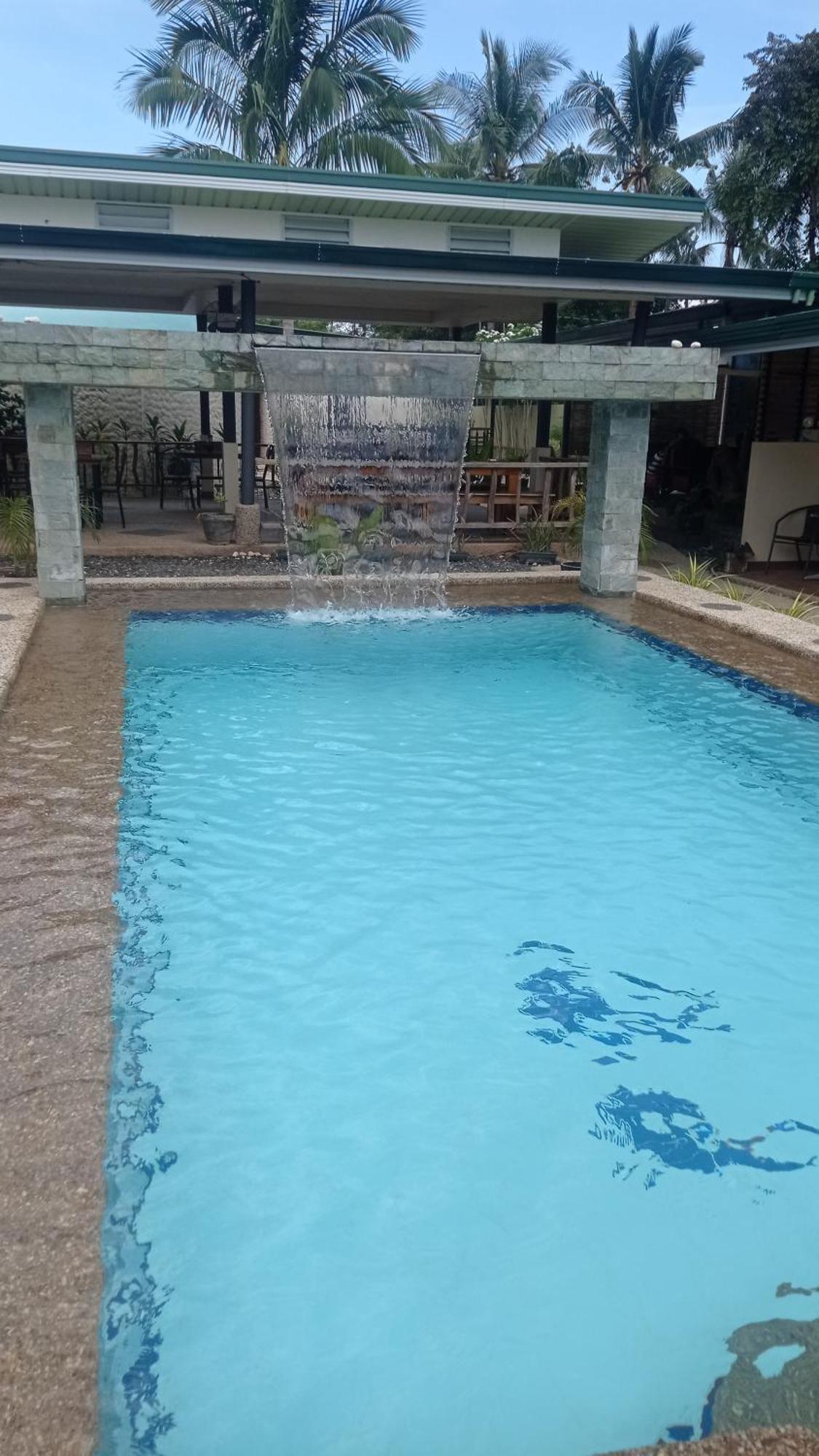 Midnite Inn Panglao Eksteriør billede